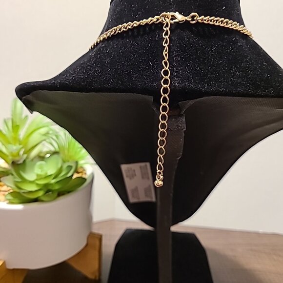 Unbranded White & Gold Tone Beaded Bib Necklace Ladies Vintage Statement Dressy - Picture 4 of 5